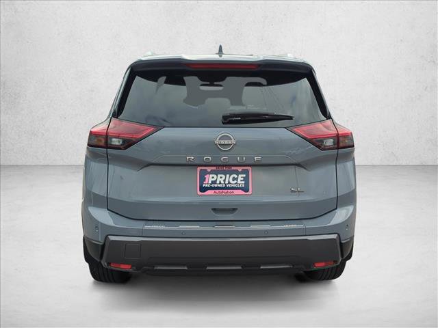 Used 2025 Nissan Rogue SL FWD image 8