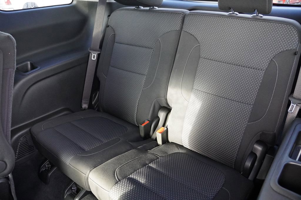 Certified 2023 GMC Acadia SLE w/ Driver Convenience Package image 19