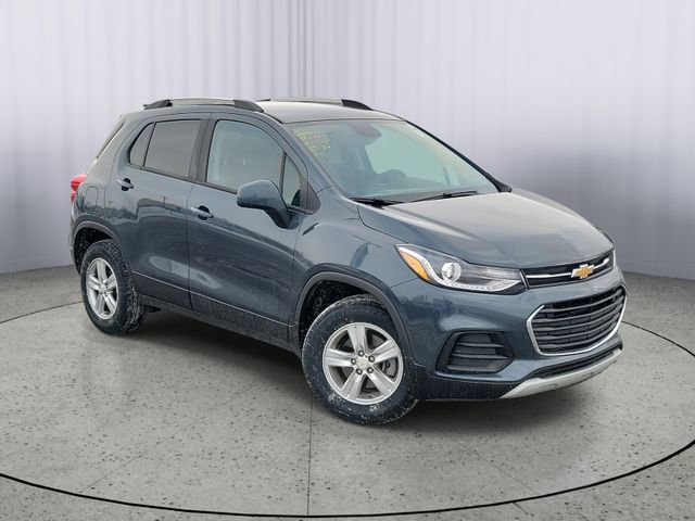 Certified 2022 Chevrolet Trax LT w/ LT Convenience Package image 1