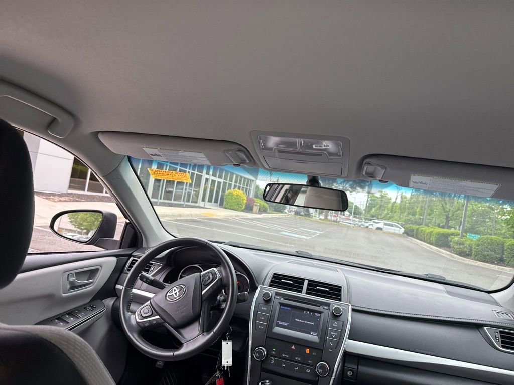 Used 2016 Toyota Camry SE FWD image 8
