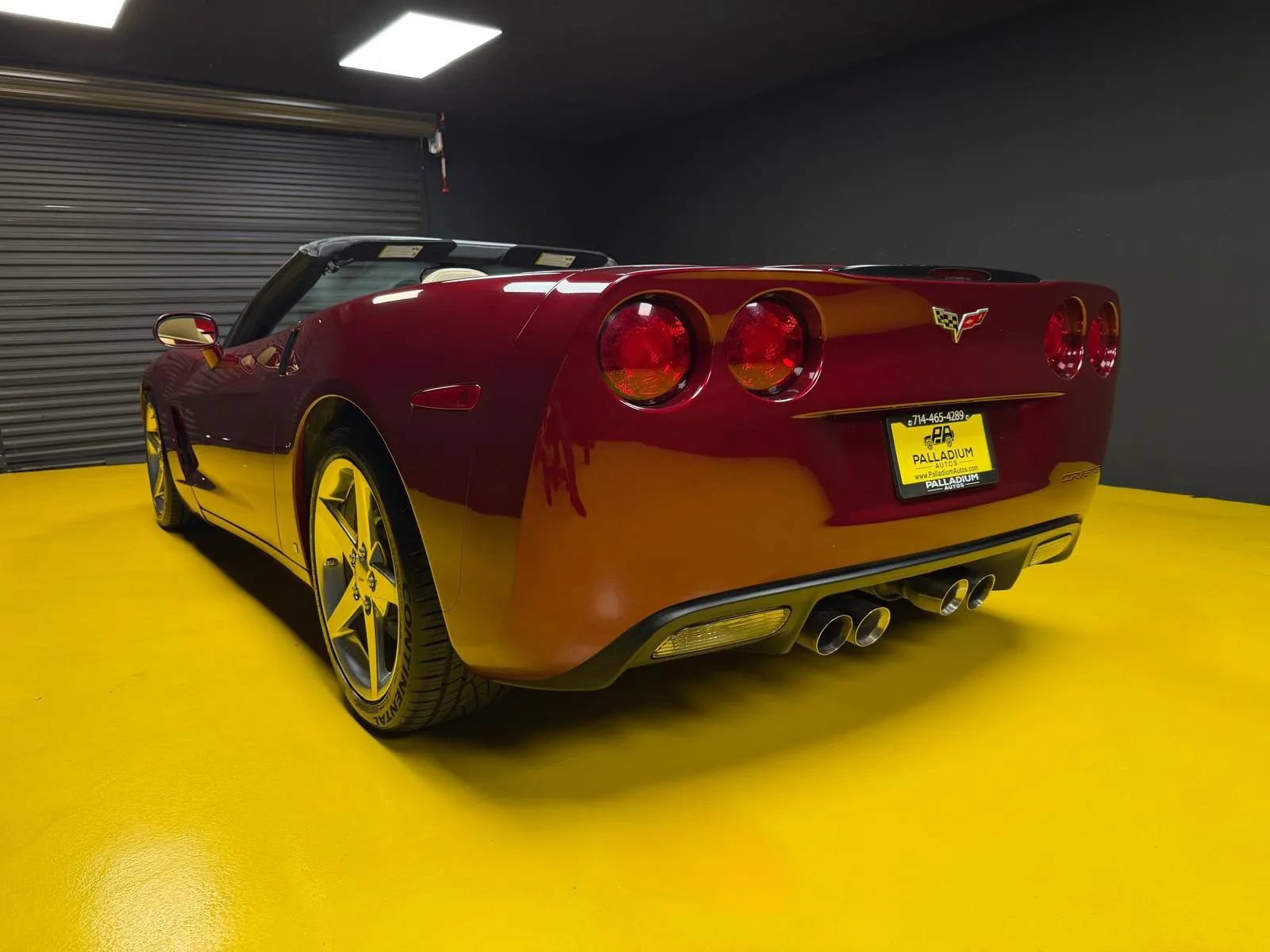 Used 2006 Chevrolet Corvette Coupe w/ Preferred Equipment Group RWD image 4