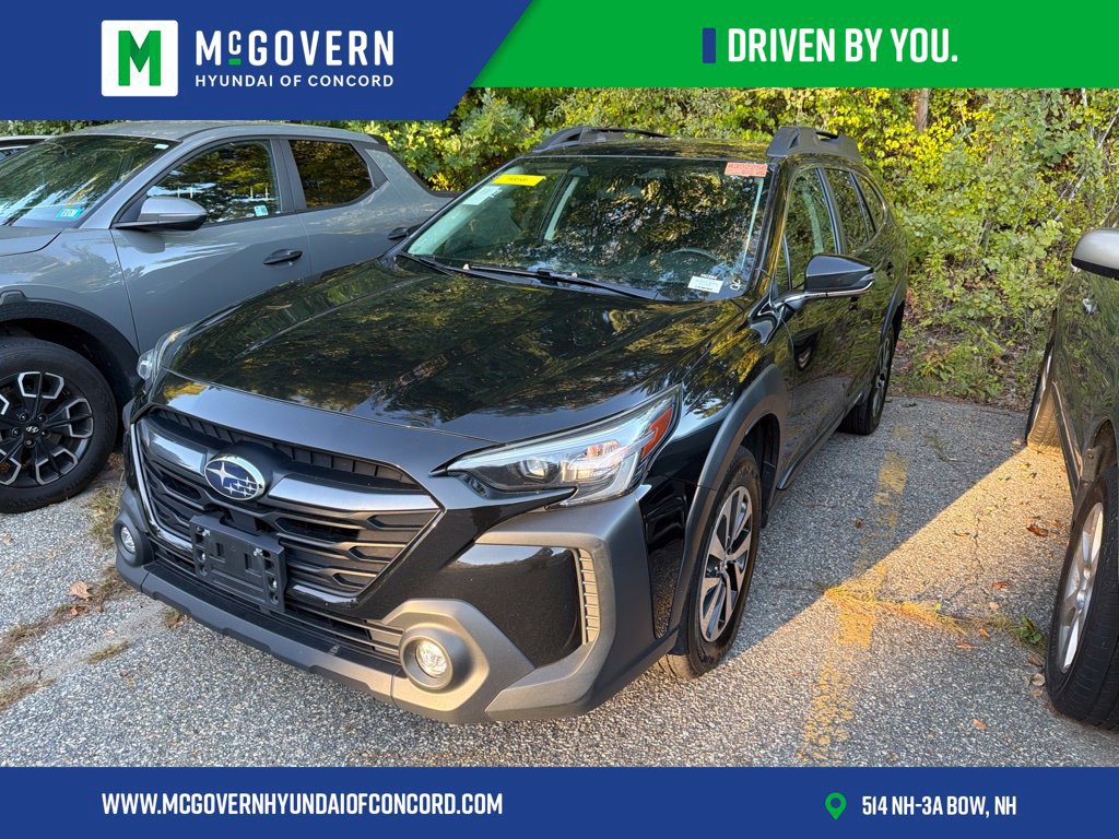 Used 2023 Subaru Outback Premium AWD/4WD image 1