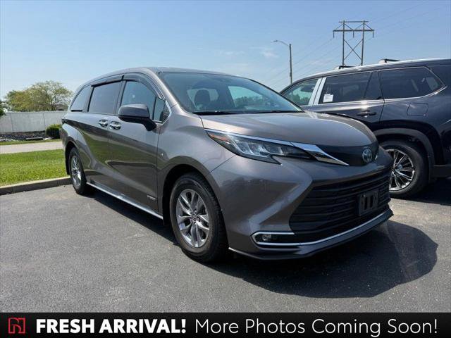 Certified 2021 Toyota Sienna XLE