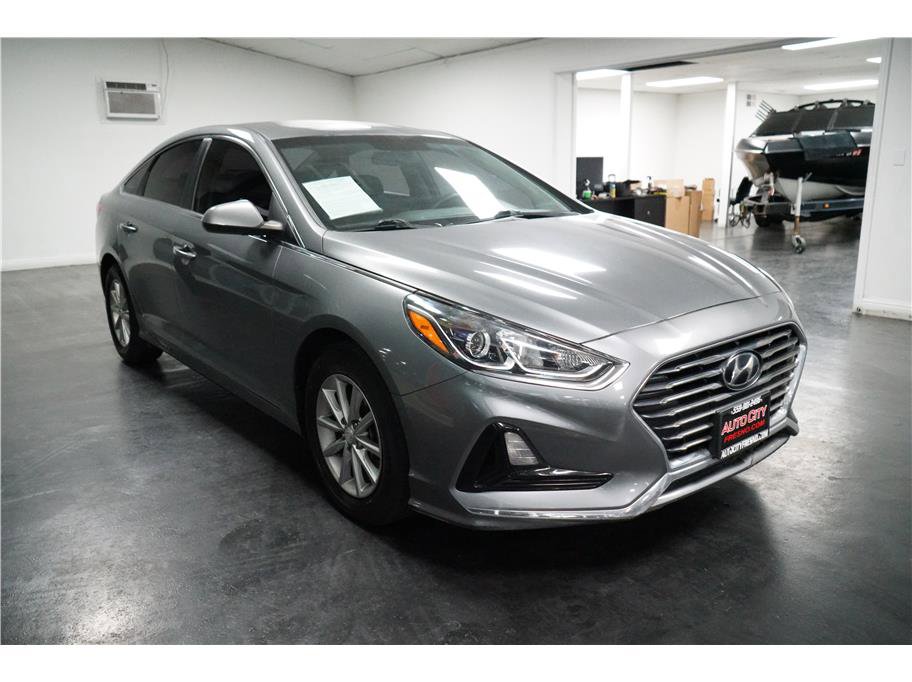 Used 2018 Hyundai Sonata SE w/ Cargo Package image 9