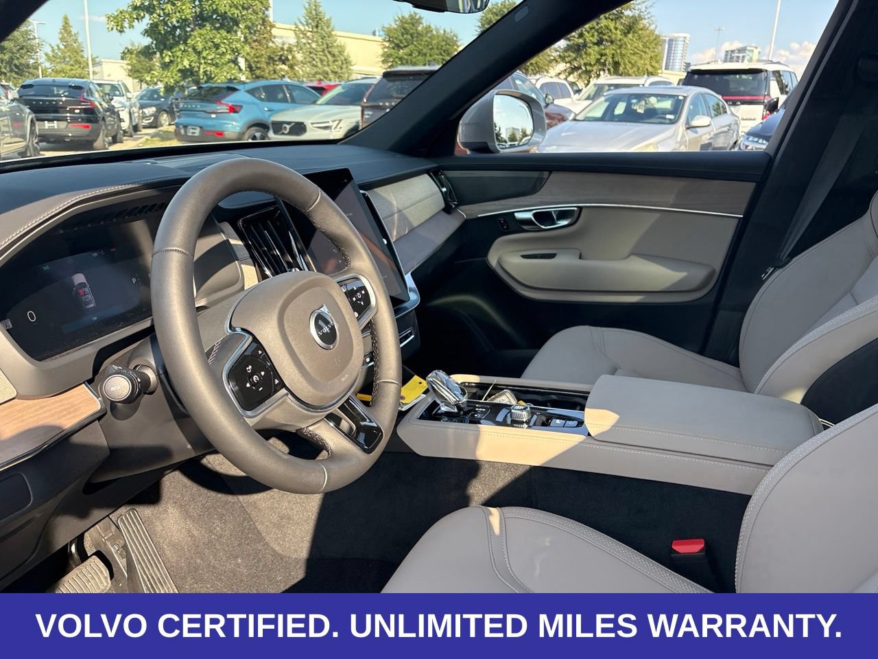 Certified 2026 Volvo XC90 B6 Plus w/ Protection Package Premier AWD/4WD image 18