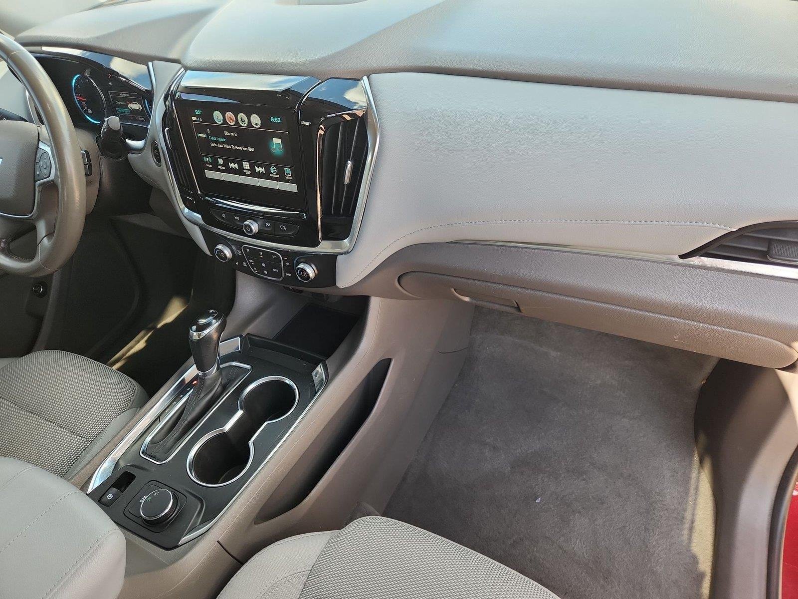 Used 2018 Chevrolet Traverse LT FWD image 27