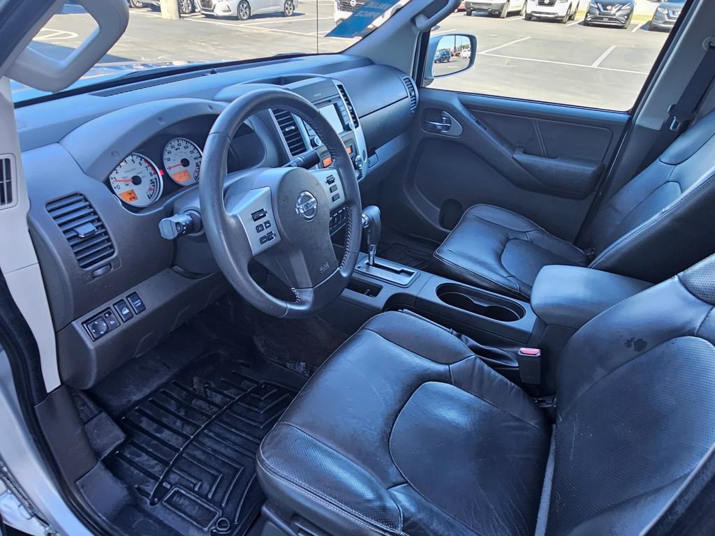 Used 2014 Nissan Frontier PRO-4X w/ Pro-4x Luxury Package AWD/4WD image 16