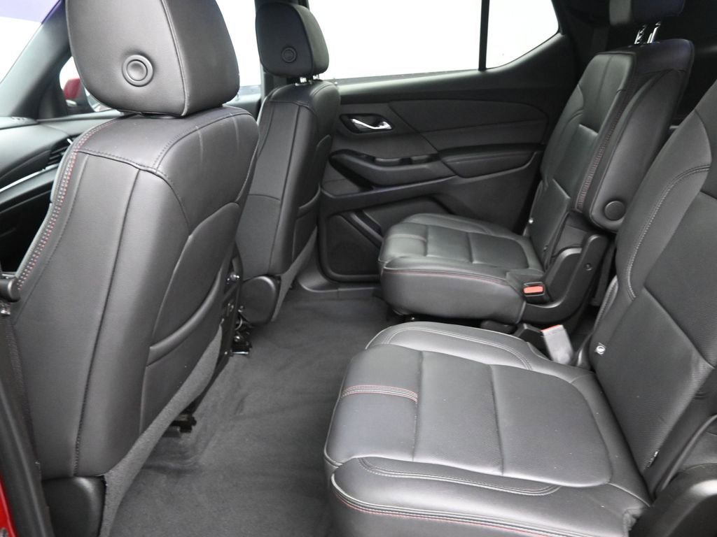 Used 2023 Chevrolet Traverse RS image 14