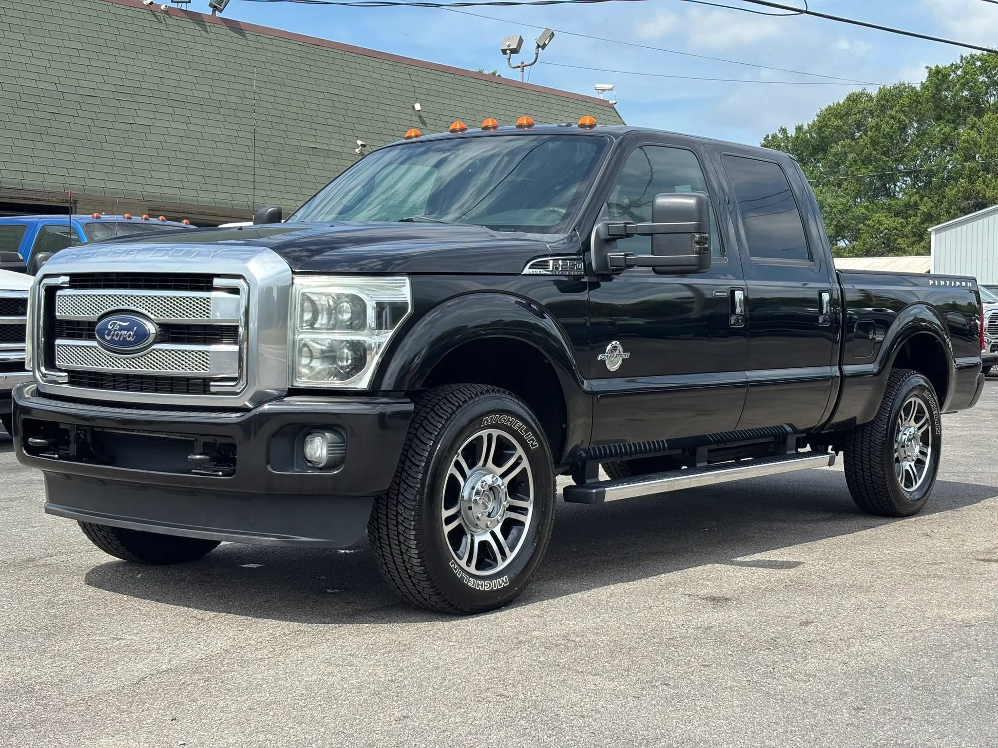 Used 2013 Ford F250 Platinum w/ FX4 Off Road Pkg AWD/4WD image 9