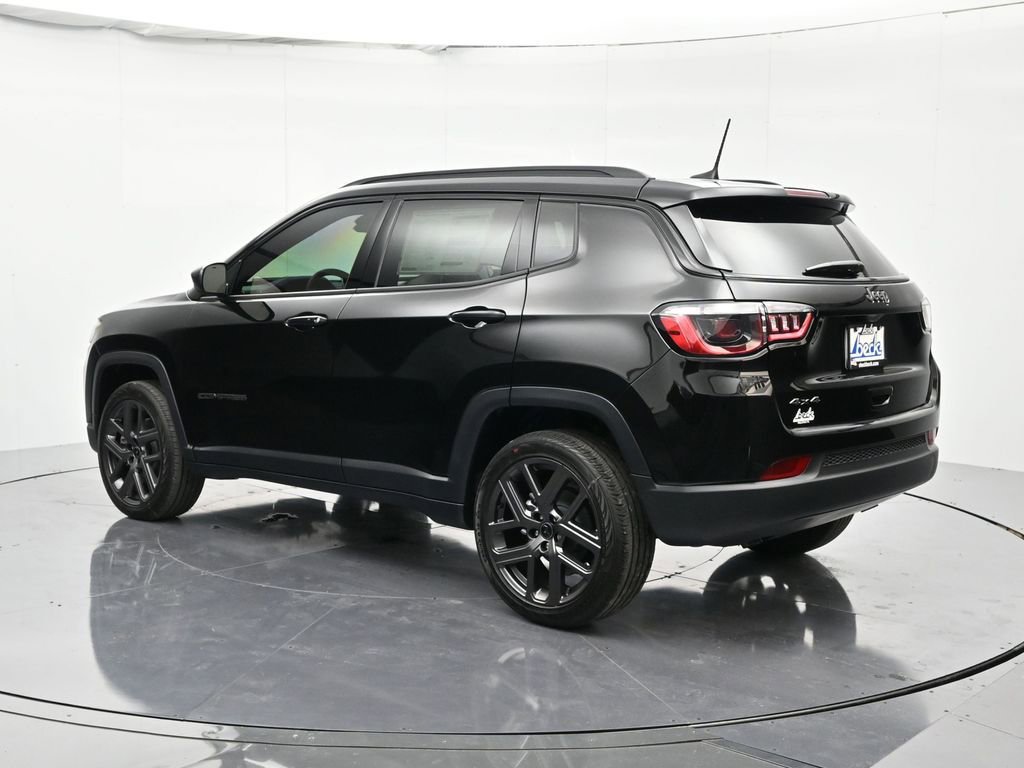 New 2026 Jeep Compass Latitude image 8