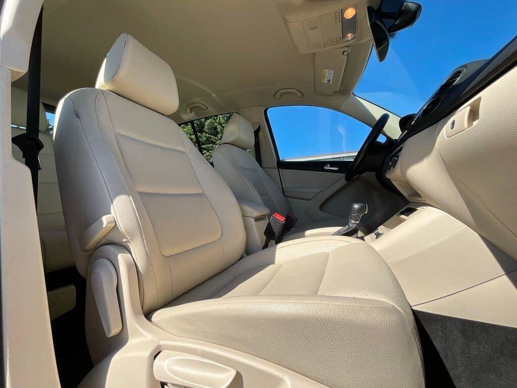 Used 2017 Volkswagen Tiguan S image 12