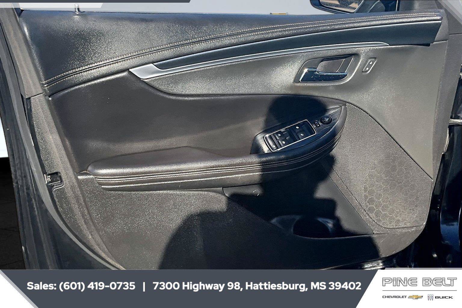 Used 2019 Chevrolet Impala LT FWD image 17