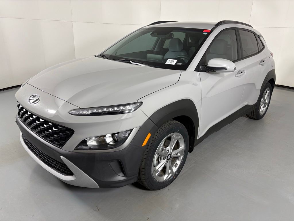 Used 2023 Hyundai Kona SEL image 4