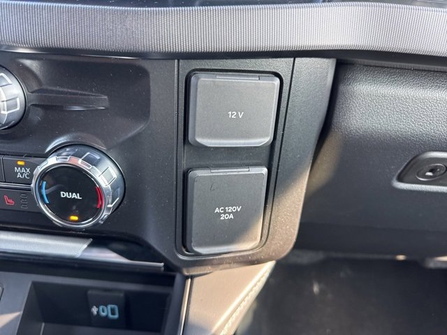 New 2025 Ford F350 Platinum w/ FX4 Off-Road Package image 18