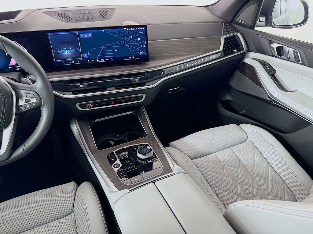 Used 2026 BMW X5 sDrive40i w/ Executive Package image 25