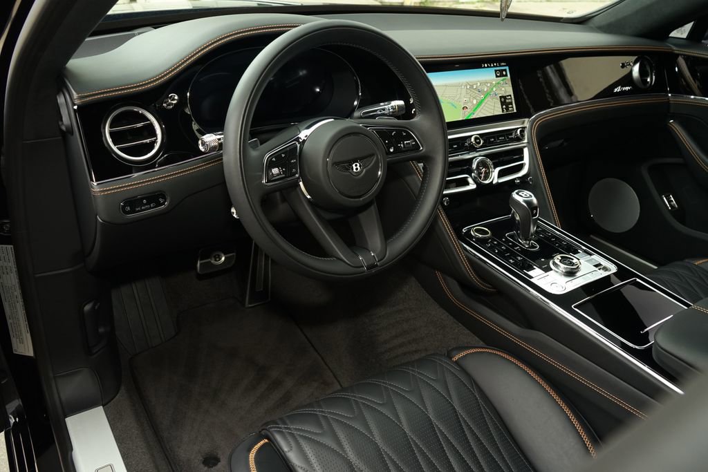 Used 2026 Bentley Flying Spur Azure image 8