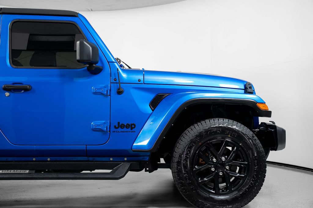 Used 2023 Jeep Gladiator Sport AWD/4WD image 4