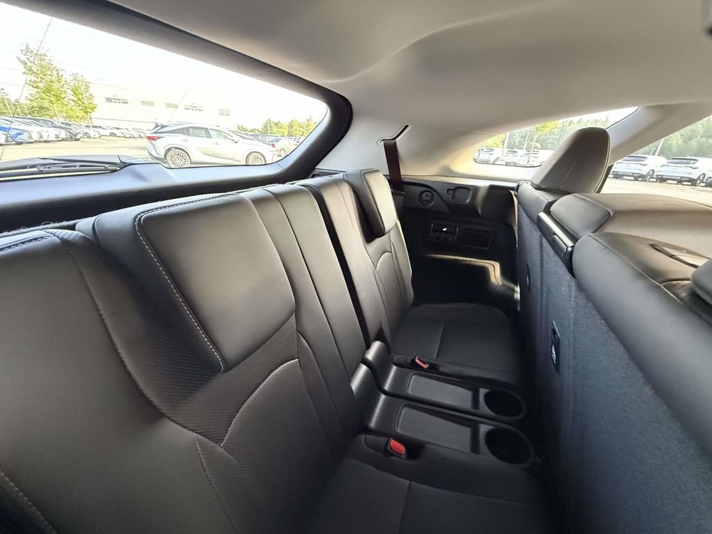 Used 2022 Lexus RX 350L Premium w/ Premium Package AWD/4WD image 17