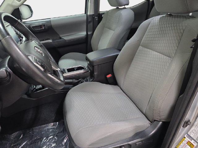 Certified 2023 Toyota Tacoma SR5 AWD/4WD image 11
