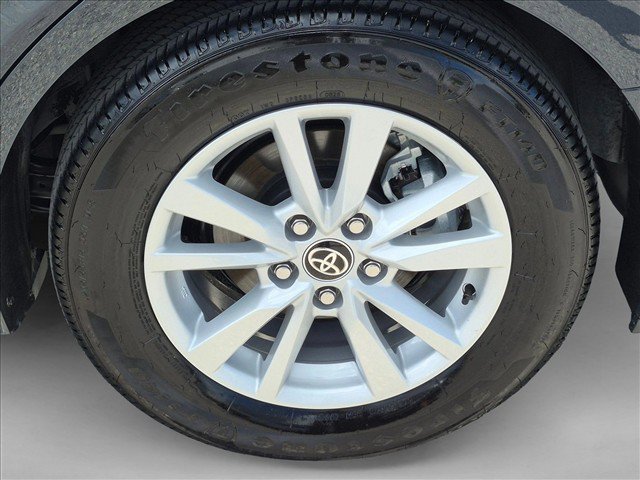 Used 2026 Toyota Camry LE FWD image 22