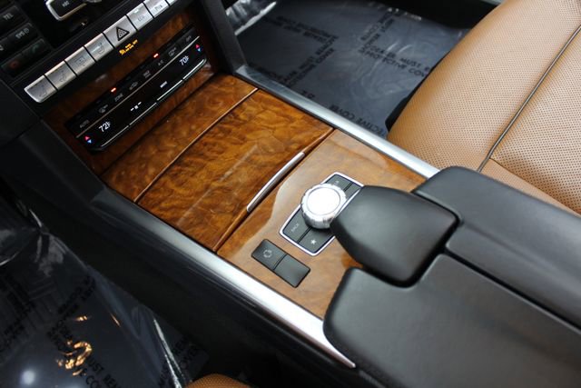 Used 2014 Mercedes-Benz E 350 4MATIC Sedan image 23