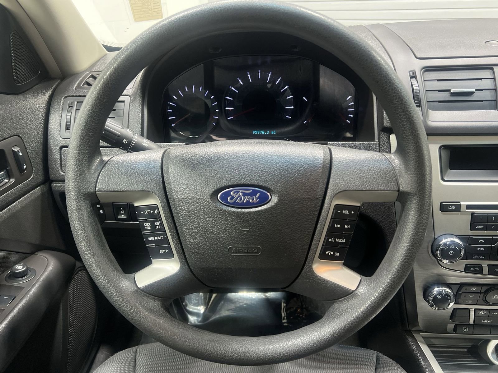 Used 2012 Ford Fusion SE image 14