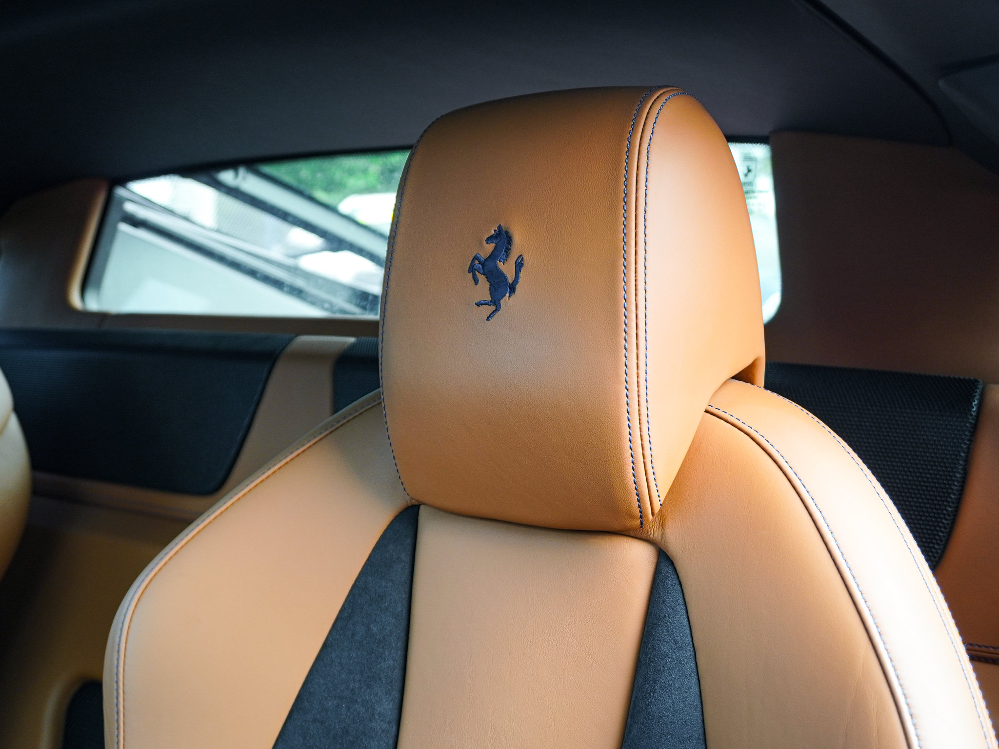 Used 2013 Ferrari 458 Italia Coupe RWD image 20