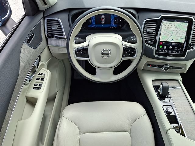 Certified 2025 Volvo XC90 B6 Plus w/ Protection Package Premier AWD/4WD image 13