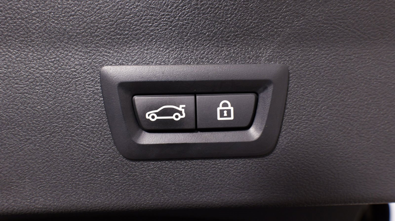 Used 2022 BMW X4 xDrive30i w/ Convenience Package image 65