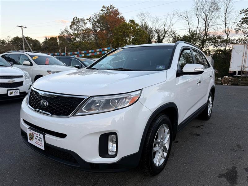 Used 2014 Kia Sorento LX image 5
