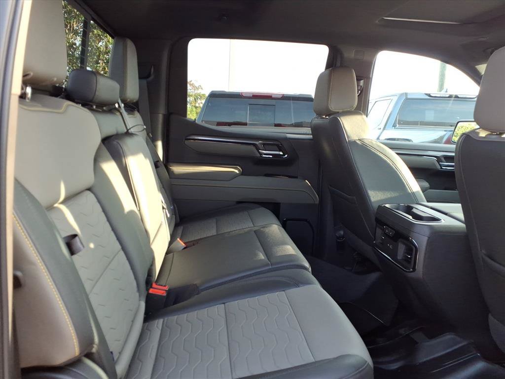Used 2026 Chevrolet Silverado 1500 ZR2 w/ Dark Appearance Package AWD/4WD image 15