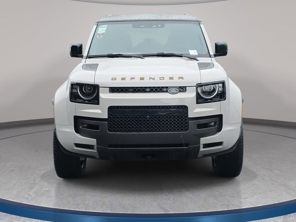 New 2026 Land Rover Defender 110 OCTA image 2