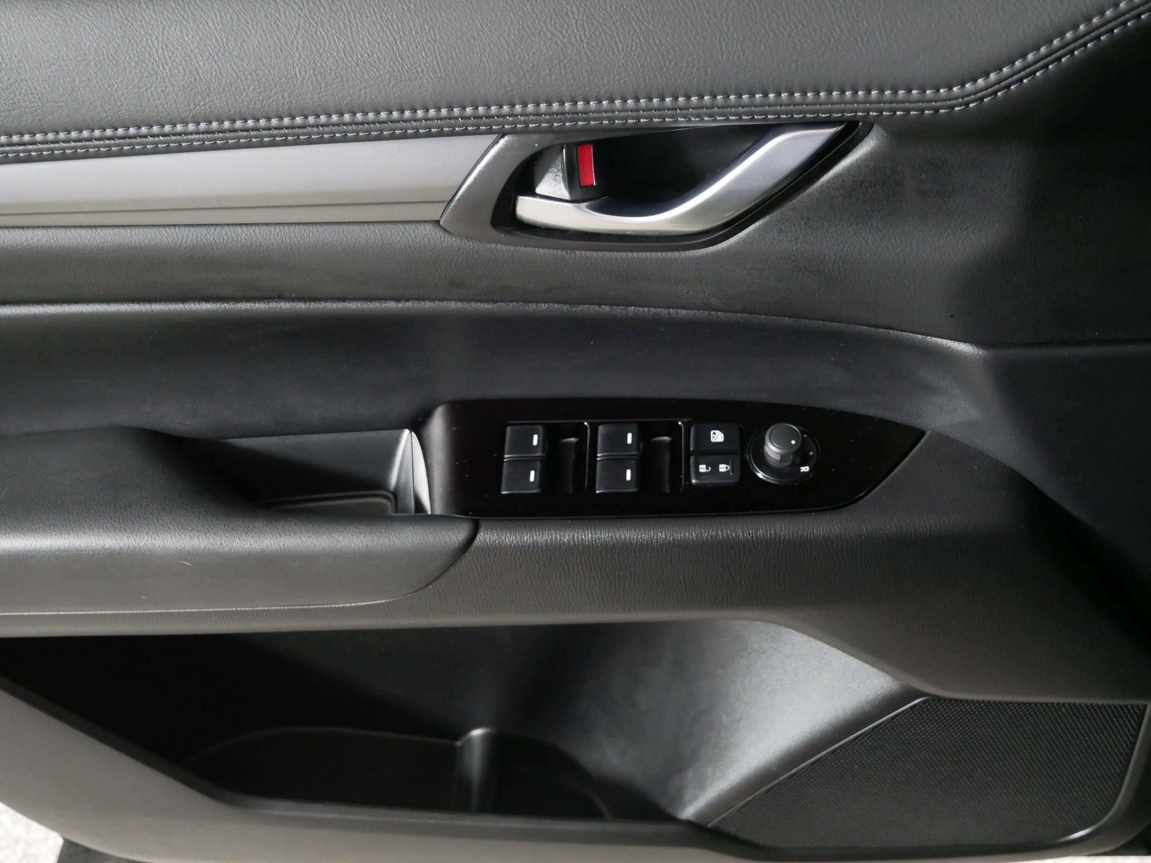 Certified 2025 MAZDA CX-5 AWD 2.5 S w/ Select Package image 19