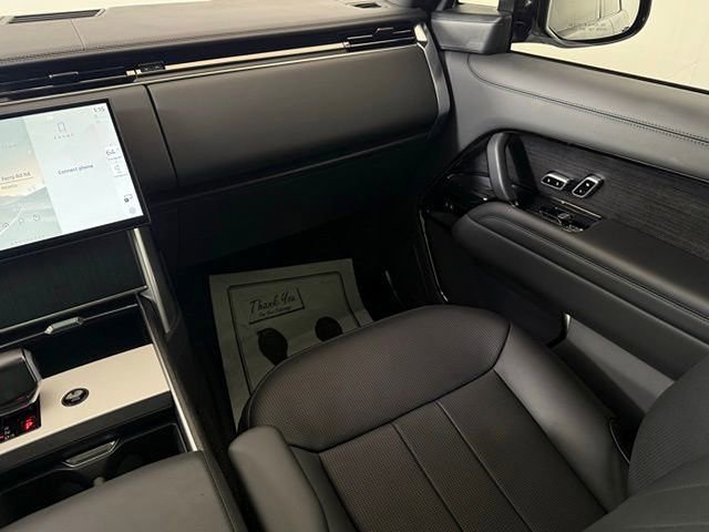 Certified 2025 Land Rover Range Rover SV AWD/4WD image 30