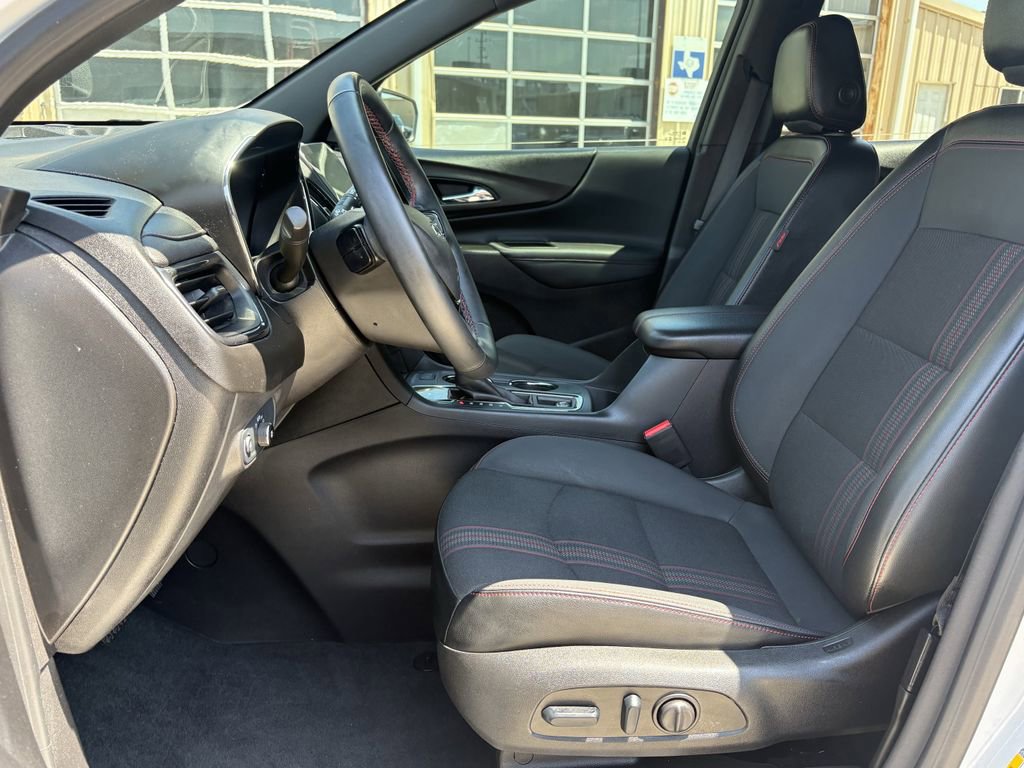 Used 2024 Chevrolet Equinox RS FWD image 12