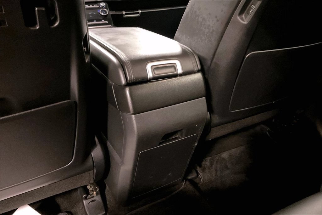 Used 2025 Hyundai Santa Fe SEL FWD image 30