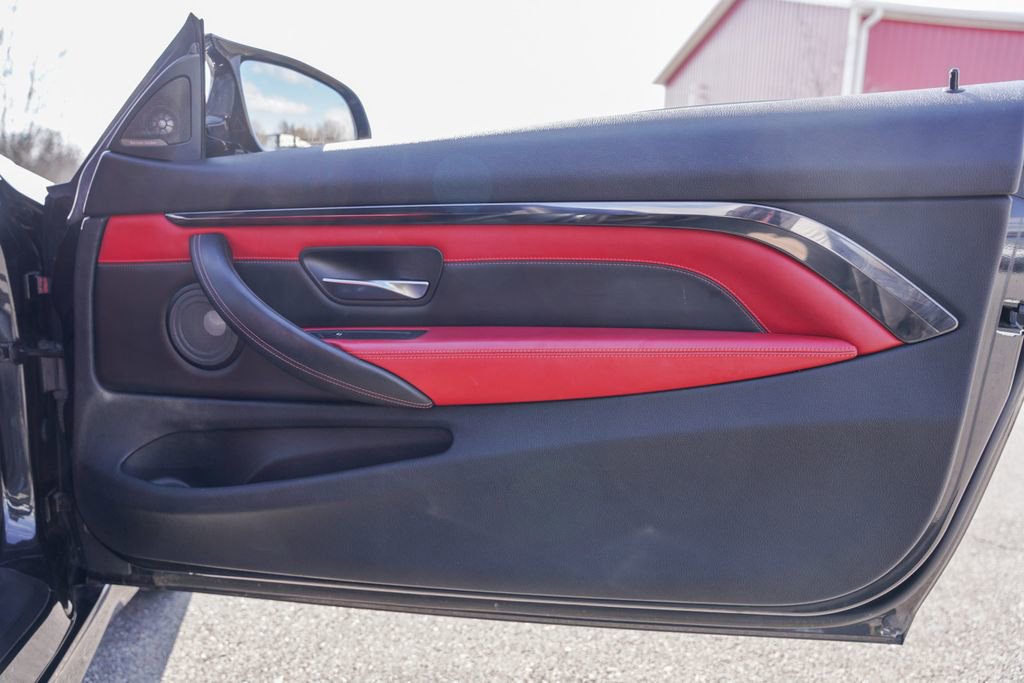 Used 2015 BMW M4 Coupe image 31