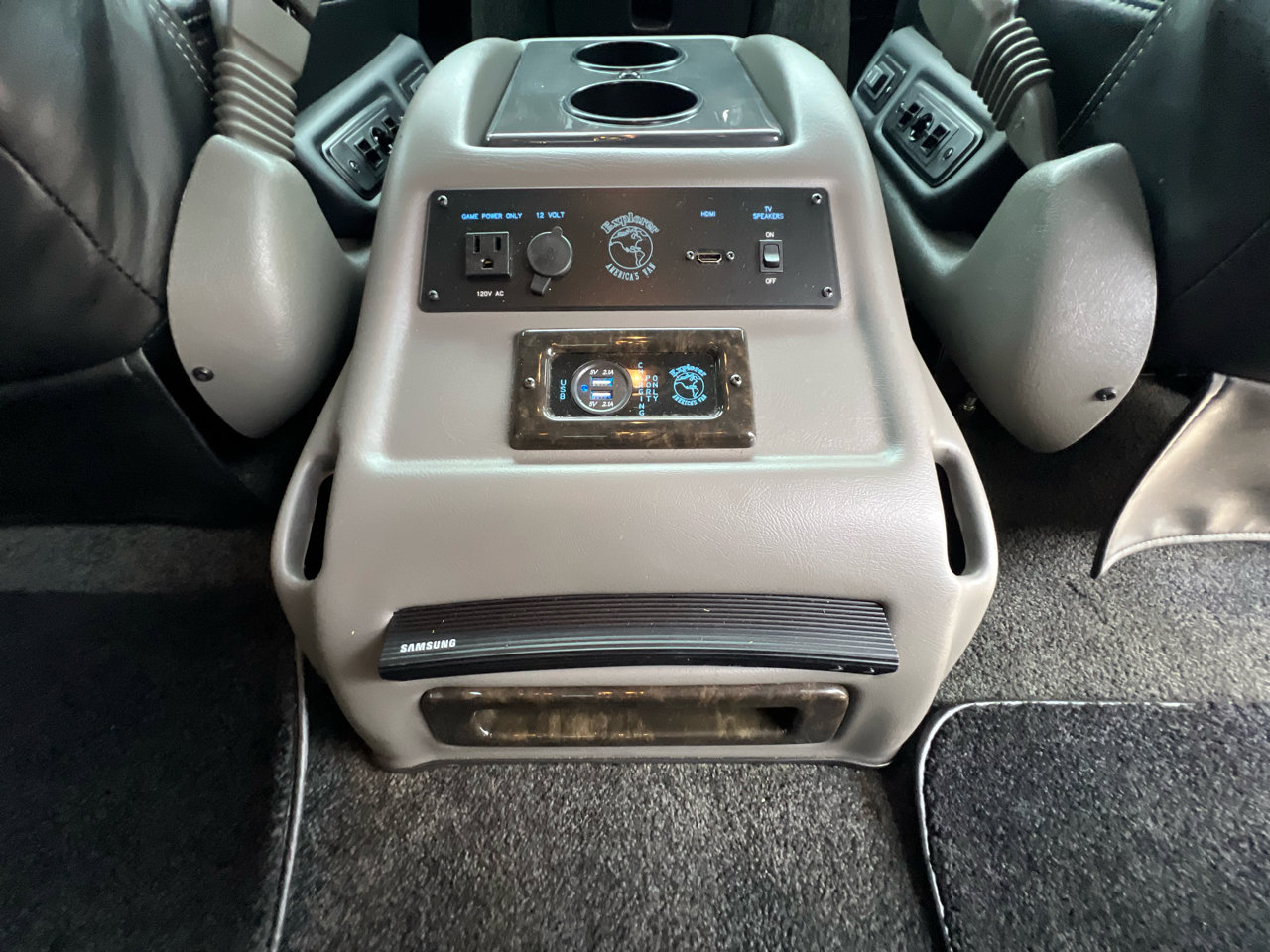 Used 2018 GMC Savana 3500 image 65