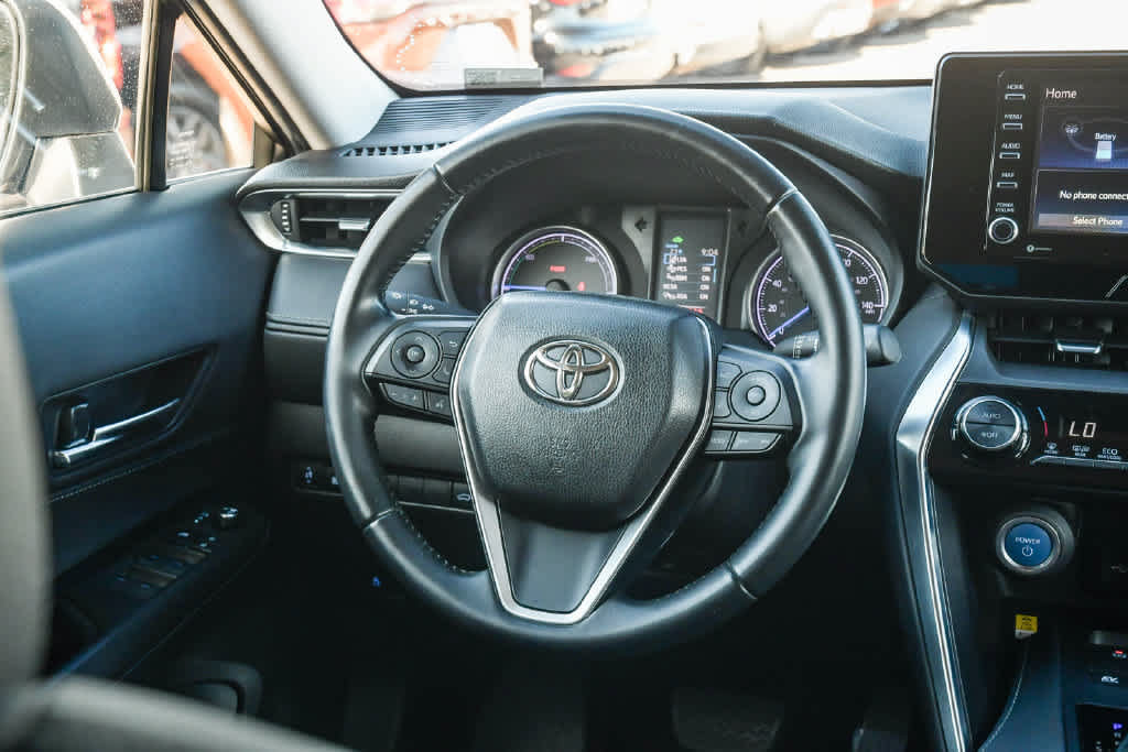 Used 2021 Toyota Venza LE AWD/4WD image 13