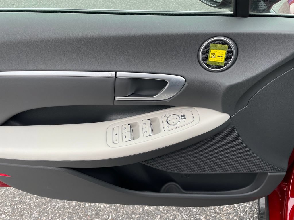New 2026 Hyundai Sonata SEL AWD/4WD image 8