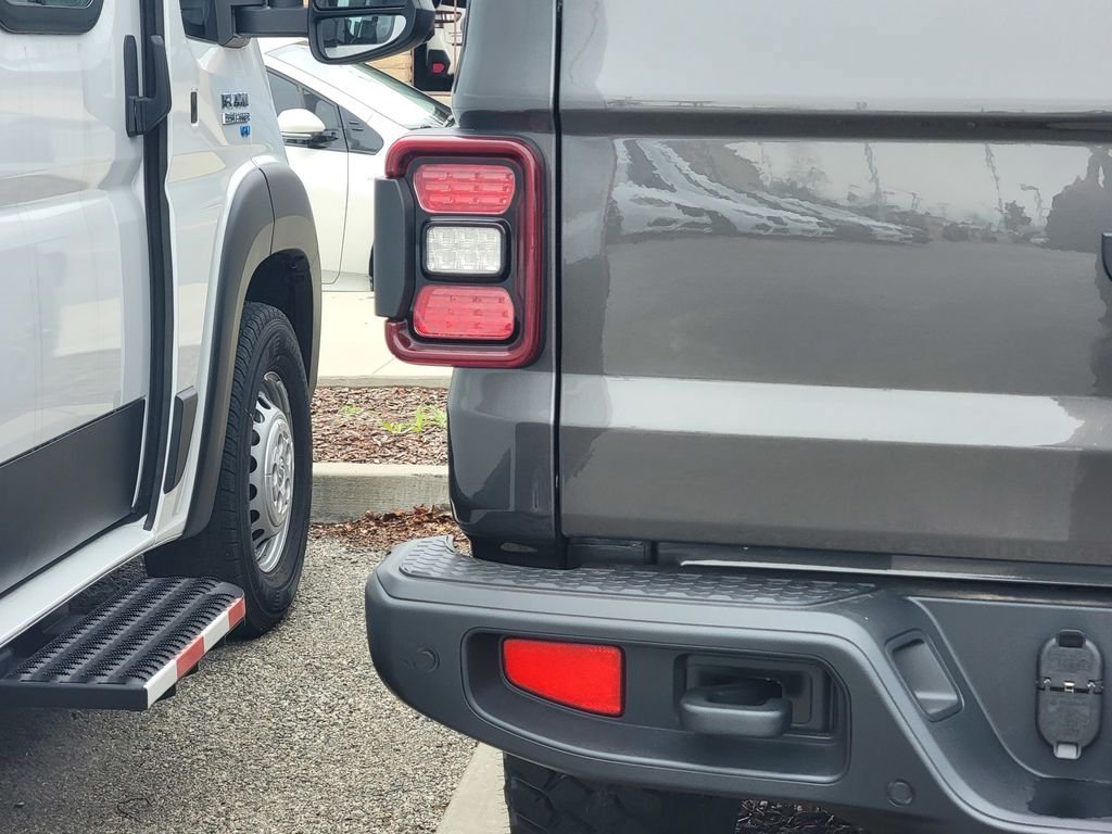 New 2026 Jeep Gladiator Sport AWD/4WD image 6