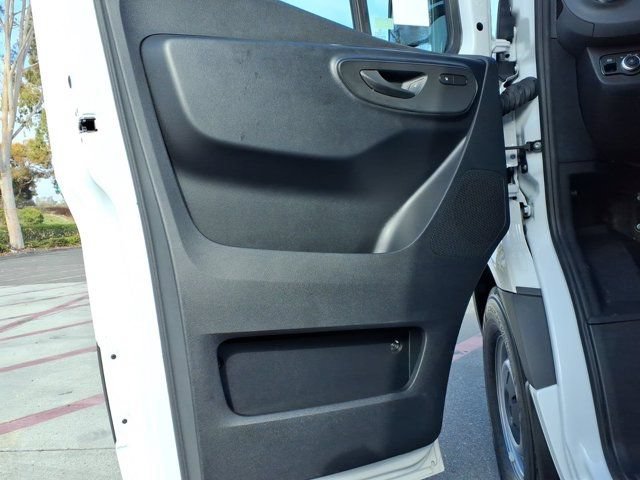 New 2025 Mercedes-Benz eSprinter 170 Cargo image 14