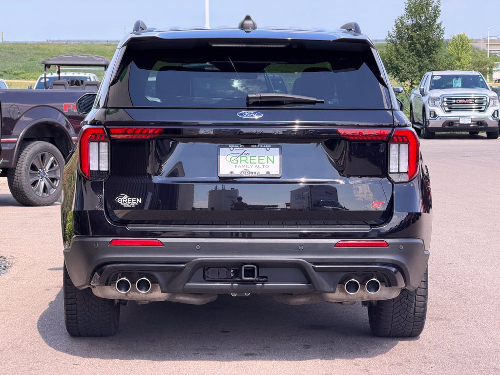 Used 2025 Ford Explorer ST AWD/4WD image 9