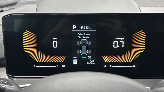Used 2025 Kia Sorento S w/ Panoramic Sunroof Package AWD/4WD image 17