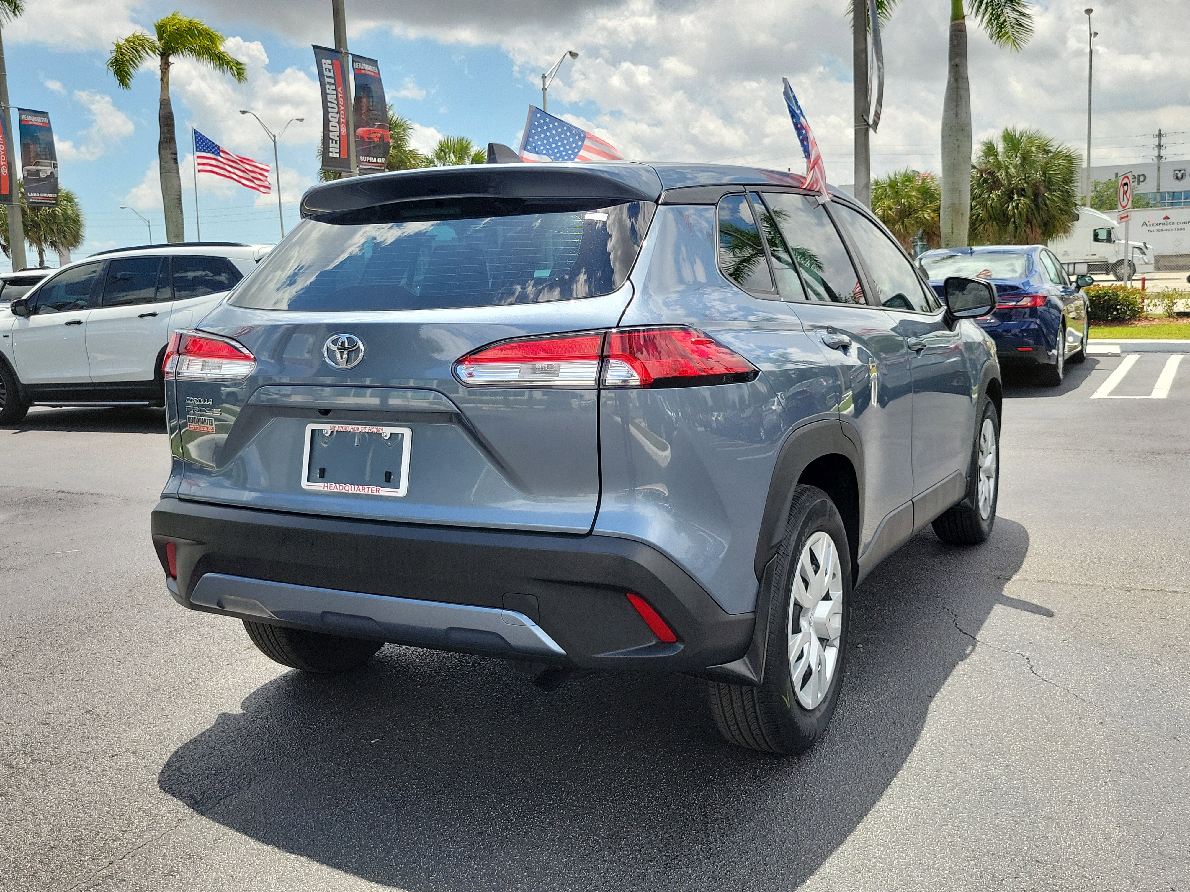 Used 2023 Toyota Corolla Cross L FWD image 11