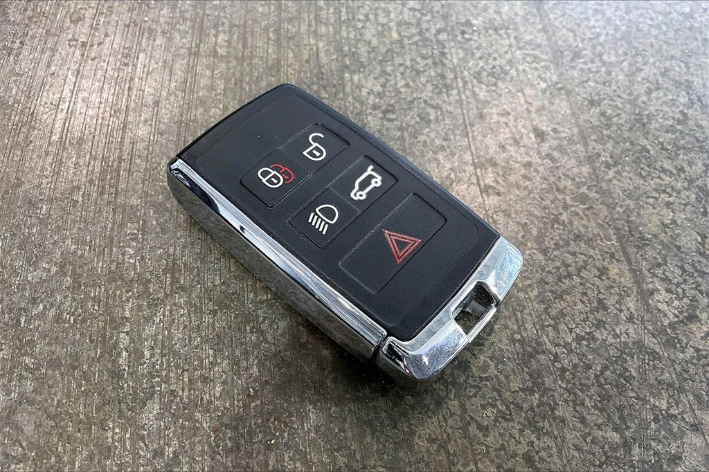 Used 2023 Land Rover Range Rover Sport SE image 11