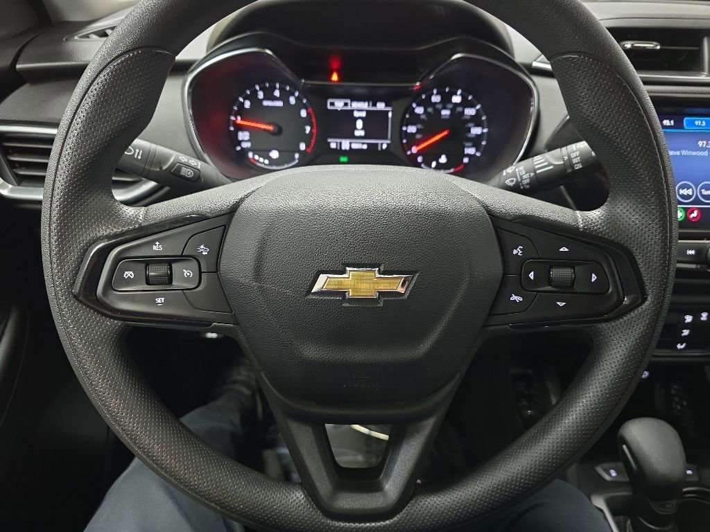 Used 2023 Chevrolet TrailBlazer LT w/ Convenience Package AWD/4WD image 18