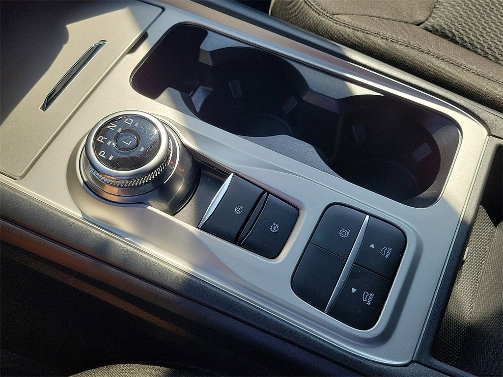 Used 2023 Ford Explorer XLT image 11