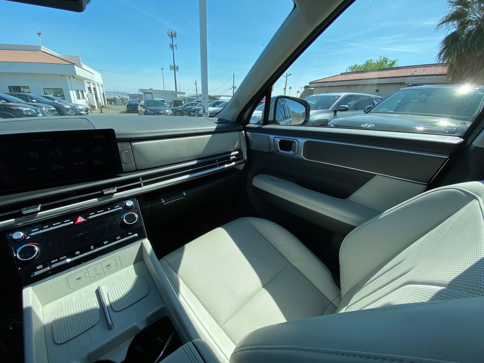 Used 2025 Hyundai Santa Fe SEL image 38