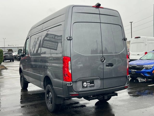 Used 2022 Mercedes-Benz Sprinter 144 Cargo image 11